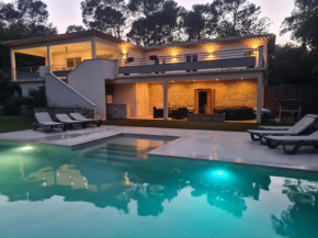 Yomimi maison piscine + dépendance 10+2 personnes